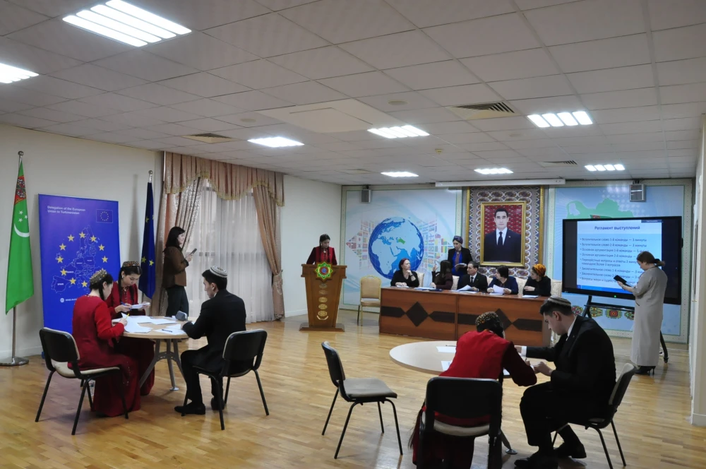 СОСТОЯЛИСЬ ДЕБАТЫ ПО ПРАВАМ ЧЕЛОВЕКА