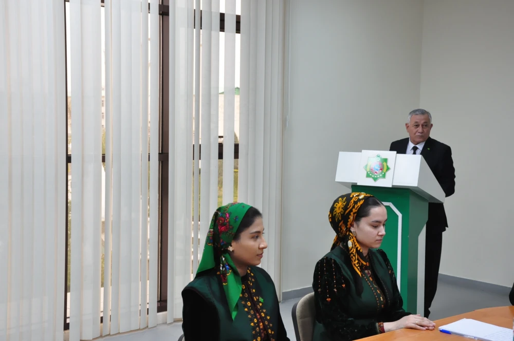 СОСТОЯЛАСЬ НАУЧНО-ТВОРЧЕСКАЯ КОНФЕРЕНЦИЯ НА ТЕМУ «РОЛЬ ЦИФРОВЫХ ТЕХНОЛОГИЙ В ПОВЫШЕНИИ ЭФФЕКТИВНОСТИ ПУБЛИЧНОЙ ДИПЛОМАТИИ»