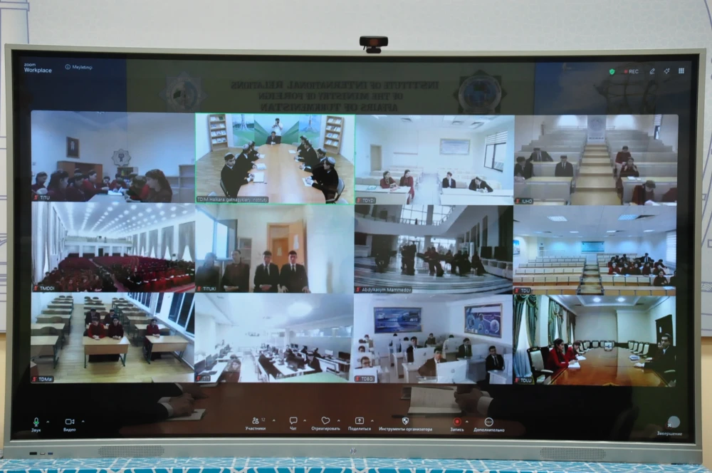 MEÝLETINÇILER ÜÇIN ONLAÝN OKUW SAPAGY GEÇIRILDI