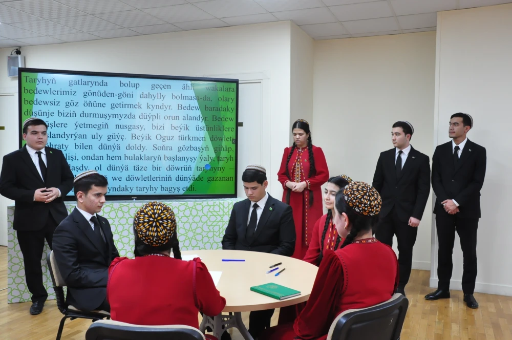 BEDEWLERE BAGYŞLANAN «BREÝN-RING» BÄSLEŞIGI GEÇIRILDI