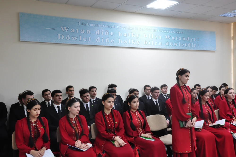 GERMANIÝALY WEKILLER BILEN DUŞUŞYK