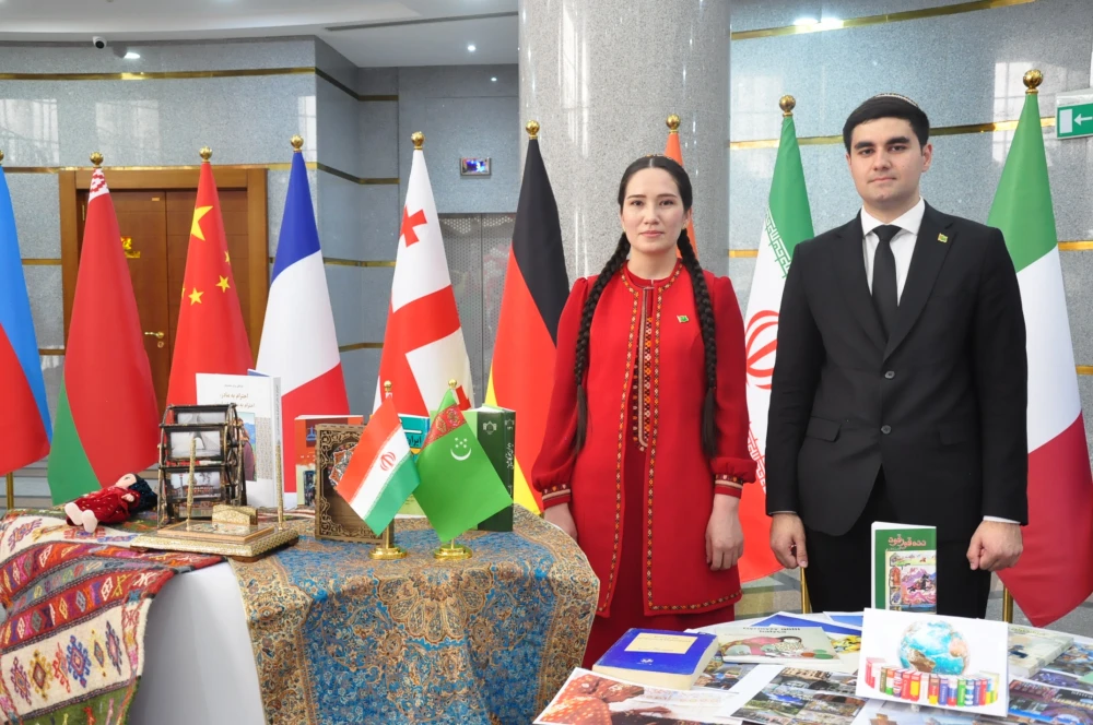 DILLER – DOSTLUK ÇEMENI