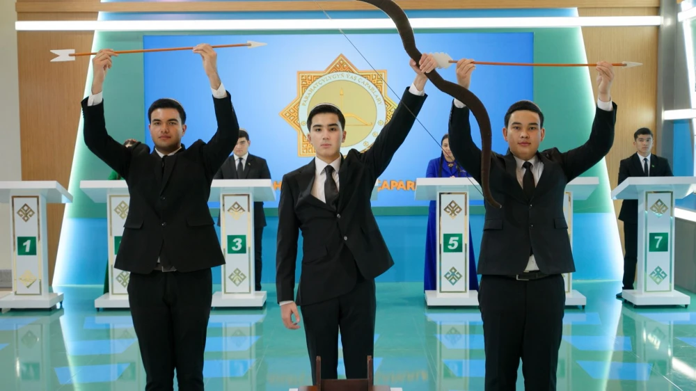 «PARAHATÇYLYGYŇ ÝAŞ ÇAPARLARY»: V MÖWSÜMIŇ I ÝARYM FINAL OÝNY