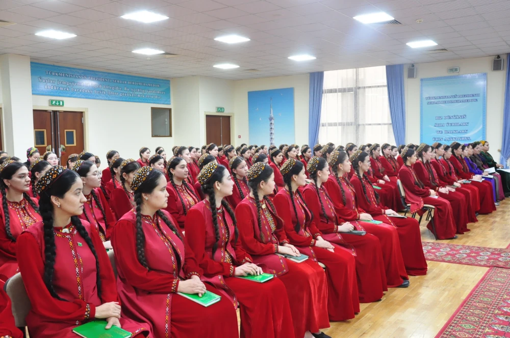 ВОСПИТАТЕЛЬНАЯ ВСТРЕЧА, ПОСВЯЩЕННАЯ ЖЕНСКОЙ ЭТИКЕ