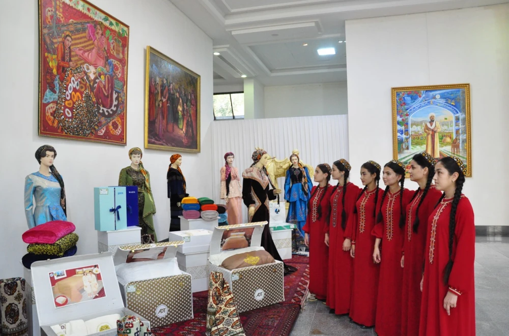Turkmen-Iranian Fashion and Textile Exhibition