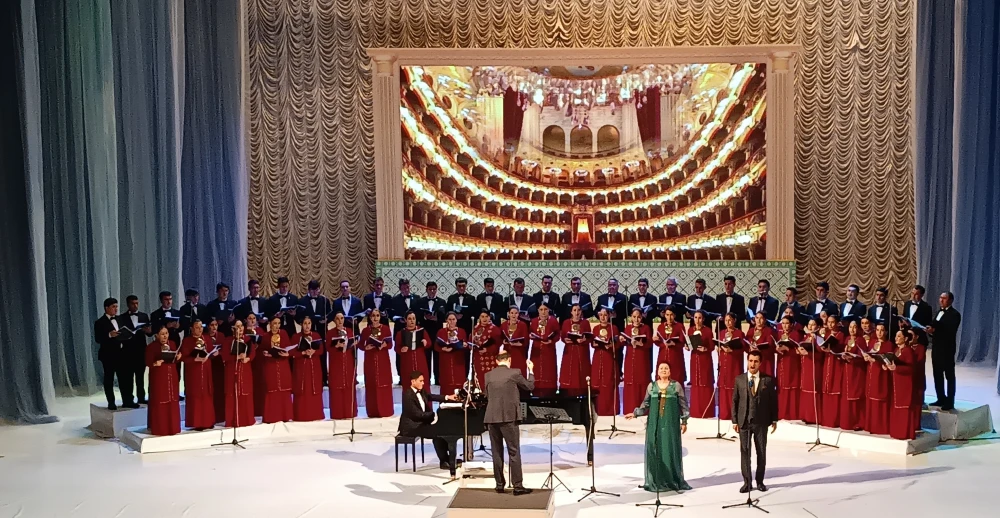 Teachers and Students Participated to Concert