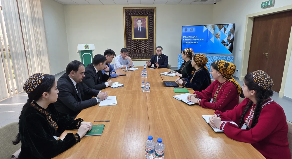 TRAINING SESSION FOR INTERNATIONAL LAWYERS