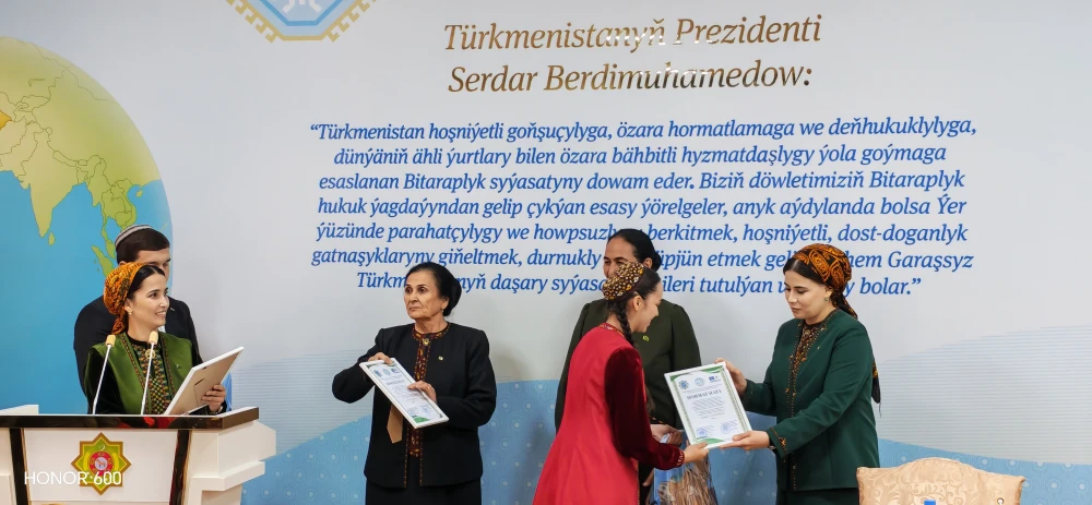 «MILLI MIRASYMYZ – GARAŞSYZLYGYMYZYŇ BERK BINÝADYDYR» ATLY HALKARA MASLAHAT GEÇIRILDI