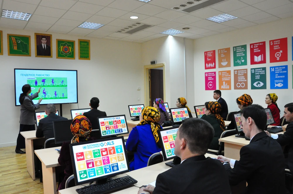 CONSECUTIVE TRAINING SESSIONS ON SUSTAINABLE DEVELOPMENT GOALS