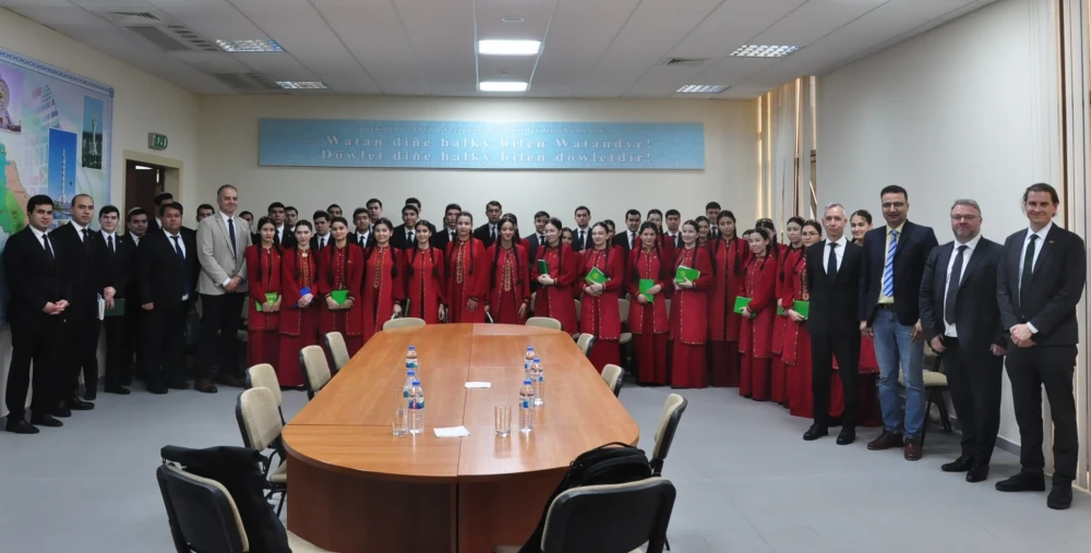 GERMANIÝALY WEKILLER BILEN DUŞUŞYK