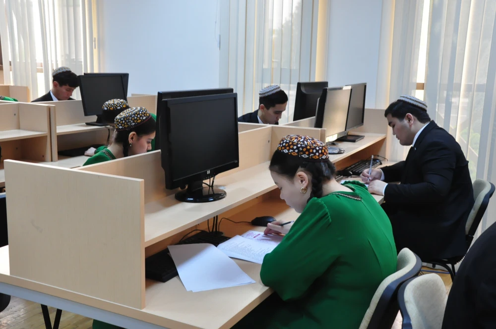 MEKDEP OKUWÇYLARYNYŇ ARASYNDA DERS  OLIMPIADASYNYŇ I TAPGYRY GEÇIRILDI