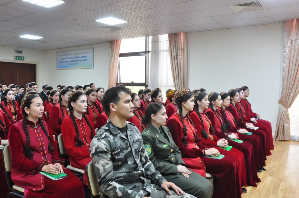 «RAÝAT GORANYŞY WE ADATDAN DAŞARY ÝAGDAÝLARDA HEREKET ETMÄGE TAÝÝARLYK» BOÝUNÇA WAGYZ-NESIHAT DUŞUŞYGY GEÇIRILDI