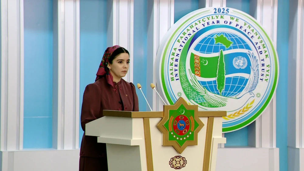 “DIALOG – PARAHATÇYLYGYŇ KEPILI” ATLY BRIFING GEÇIRILDI