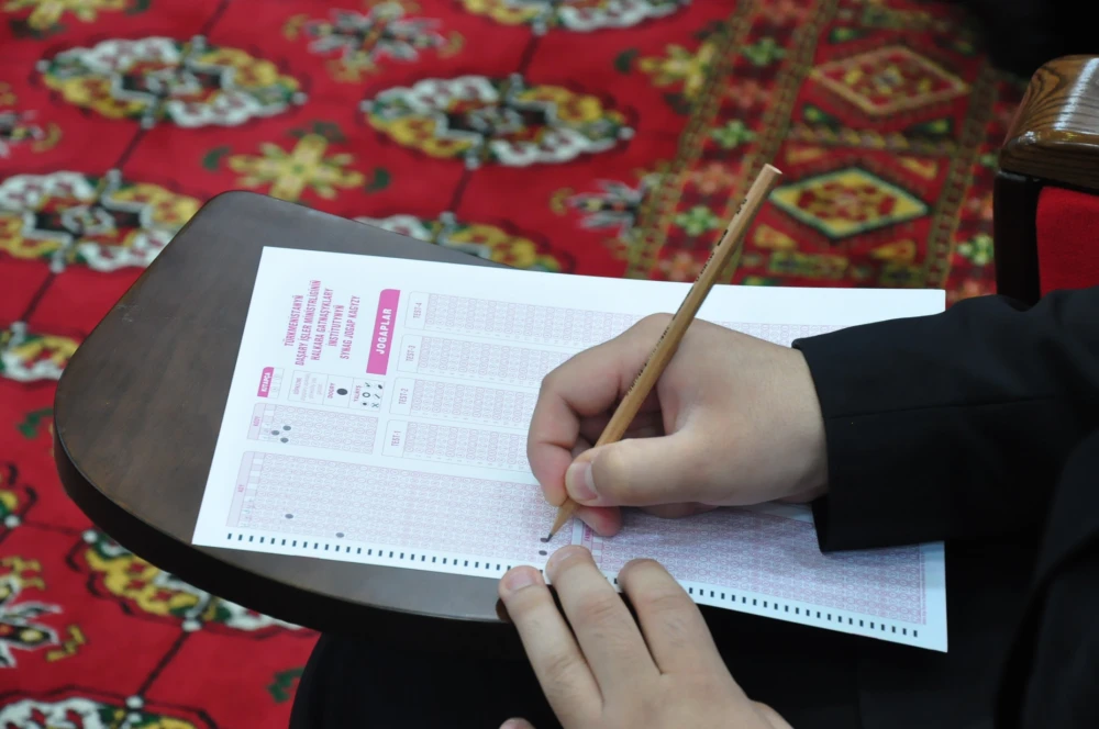 MEKDEP OKUWÇYLARYNYŇ ARASYNDA DERS  OLIMPIADASYNYŇ I TAPGYRY GEÇIRILDI