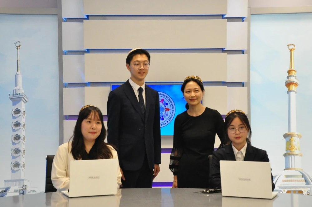 Liu Ying, Professor of China Foreign Affairs University: surady