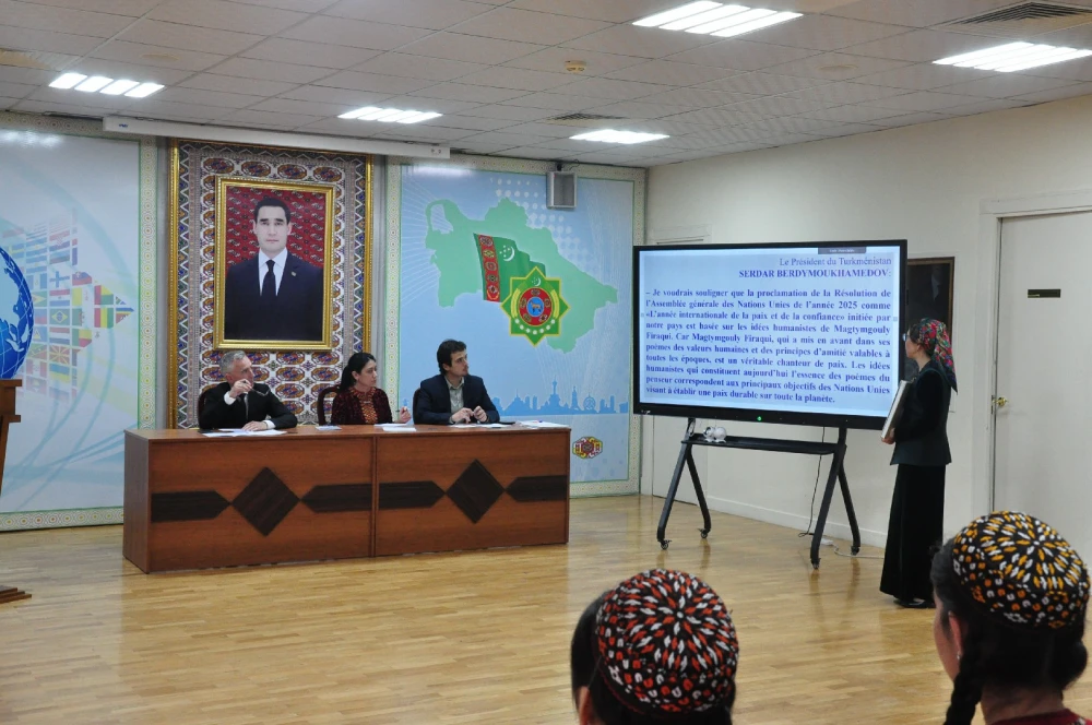 Fransuz diliniň halkara güni mynasybetli «Bahar pasly we edebiýat» atly dil hepdeligi geçirildi