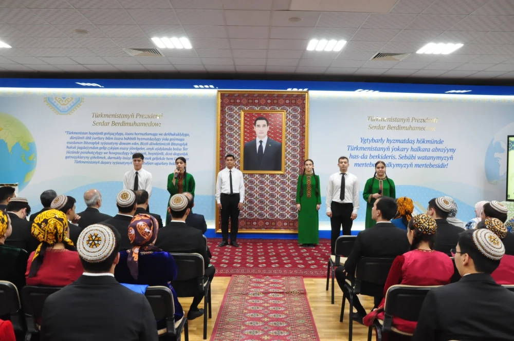 HAFEZ ŞIRAZYNYŇ ŞYGRYÝET GÜNI MYNASYBETLI GURALAN MEDENI-EDEBI ÇÄRE