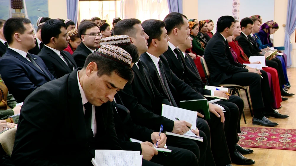 TRAINING SESSIONS WITH YOUNG PROMOTERS WAS HELD
