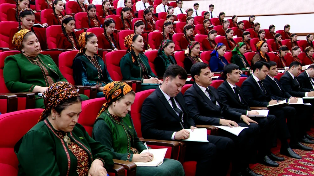 A MEETING WAS HELD ON THE UPCOMING UNITED NATIONS FORUM IN AVAZA