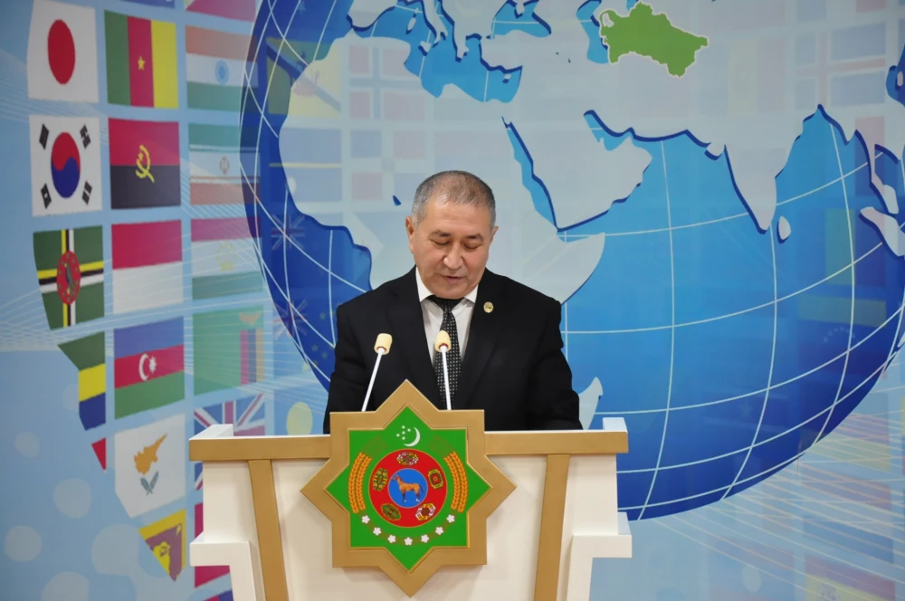 MERKEZI AZIÝA: DURNUKLY YKDYSADY ÖSÜŞIŇ TÄZE  MERKEZINE ÖWRÜLÝÄR