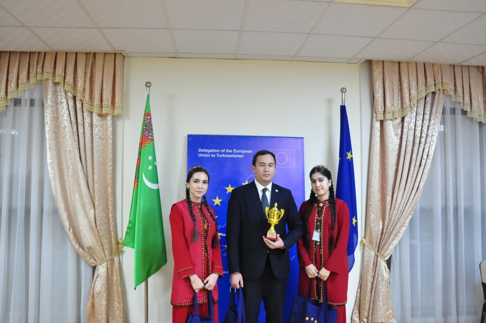 СОСТОЯЛИСЬ ДЕБАТЫ ПО ПРАВАМ ЧЕЛОВЕКА