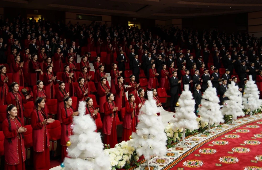 Hoş owazly bilbilleriň nagmasy