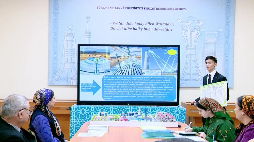 ÝAŞ ALYMLARYŇ YLMY BÄSLEŞIGINIŇ INSTITUT TAPGYRY GEÇIRILDI