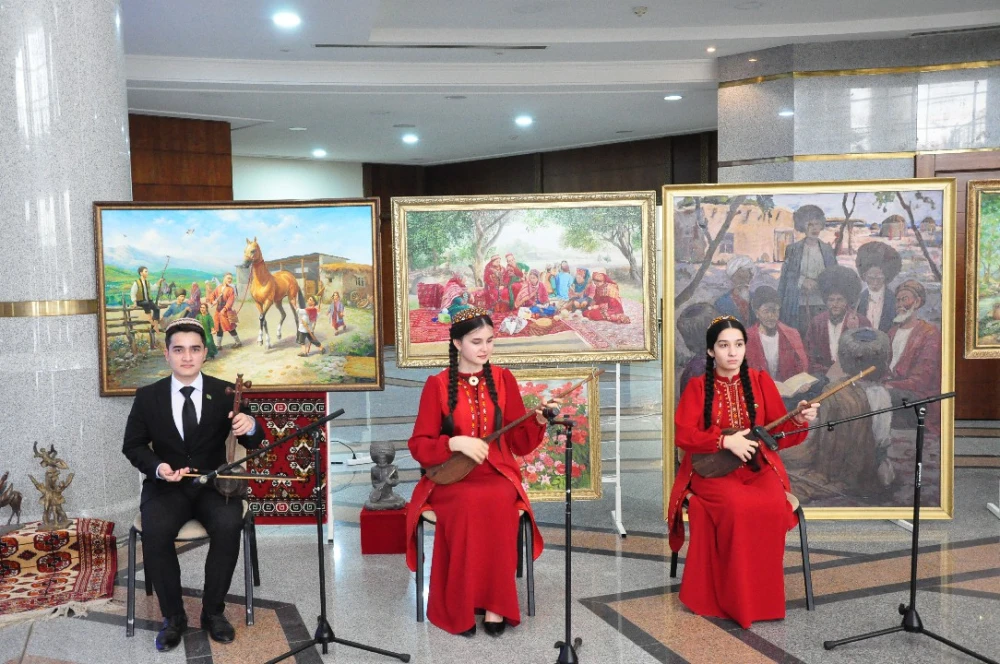 GÖÇME SERGI GEÇIRILDI