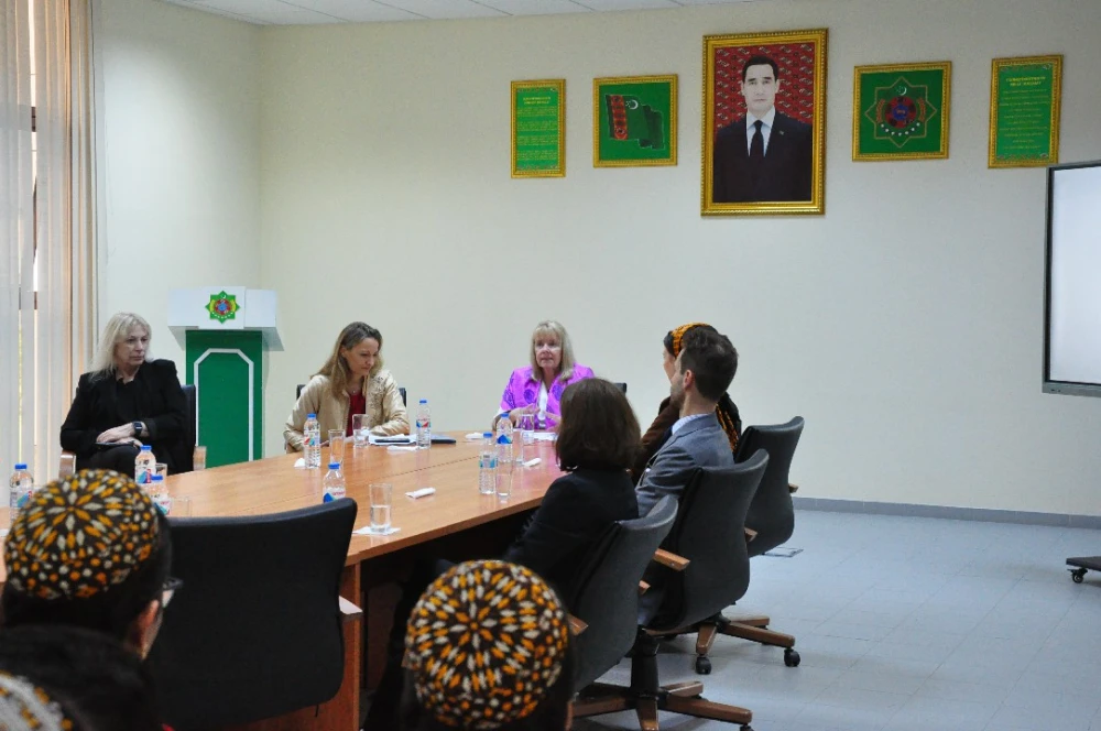An interesting meeting with the students
