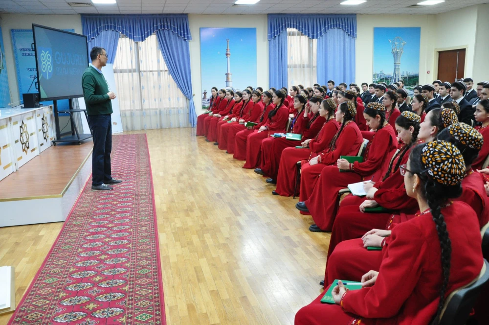A Training Session on “Social Media and US”