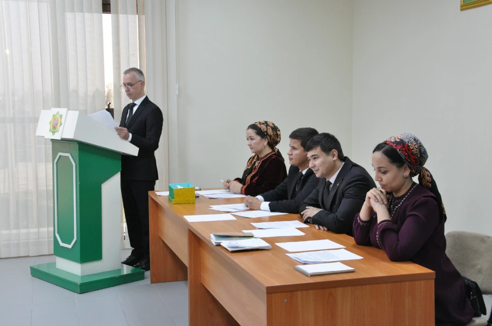 Halkara Bitaraplyk gününe bagyşlanan breýn-ring bäsleşigi geçirildi