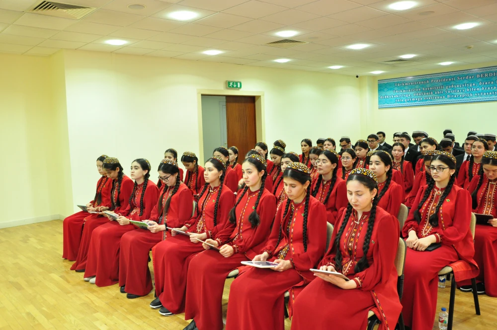 Halkara ýaşlar forumy mynasybetli çäre geçirildi