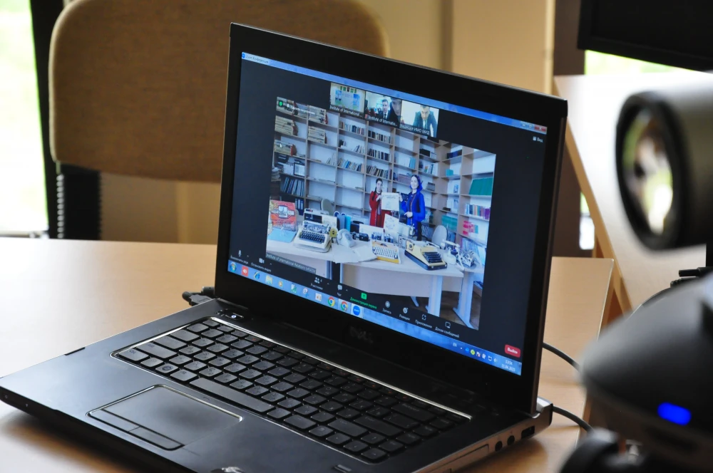 An online meeting was held with Al-Farabi  Kazakh National University