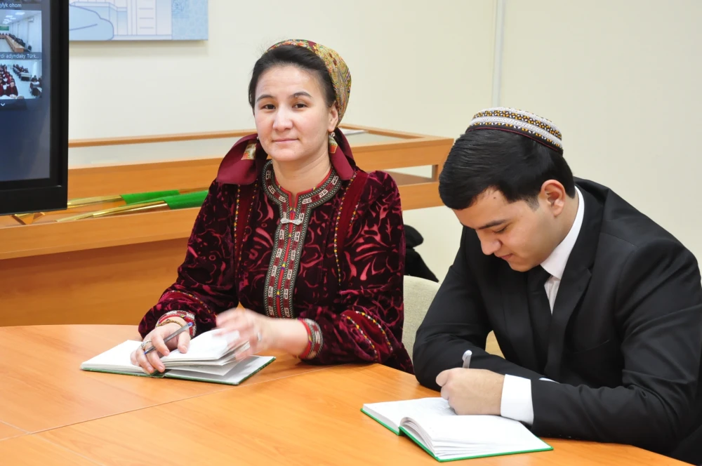 Sagdyn iýmitlenmegiň ähmiýetine bagyşlanan maslahat