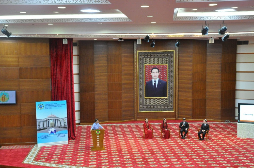 «ÝAŞ MAŞGALA JEMGYÝETIMIZIŇ KUWWATLY GÜÝJÜDIR»  ATLY WAGYZ-NESIHAT DUŞUŞYGY