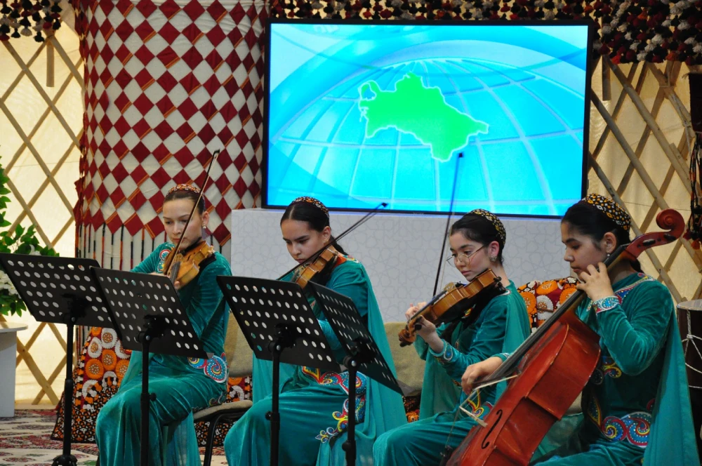 Parahatçylyk medeniýeti ― Nowruz baýramy