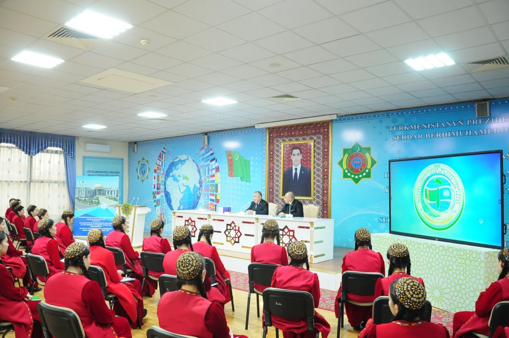 Döredijilik duşuşygy geçirildi