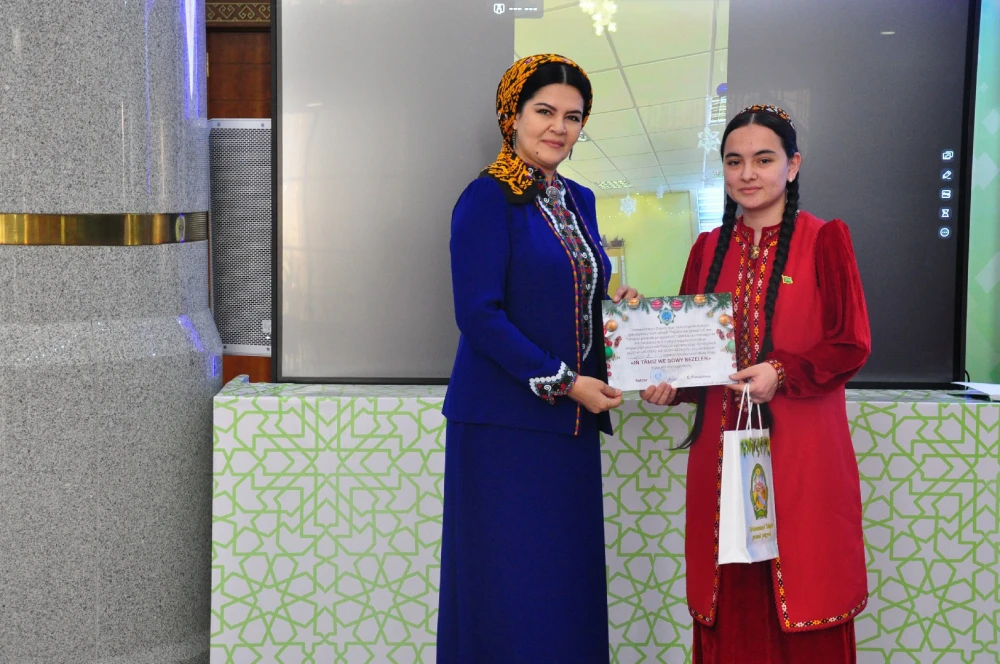 RESULTS OF THE NEW YEAR COMPETITION AMONG STUDENTS ANNOUNCED