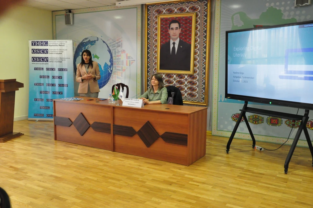 Media Literacy Course for Journalist Students and Workshop for Educators