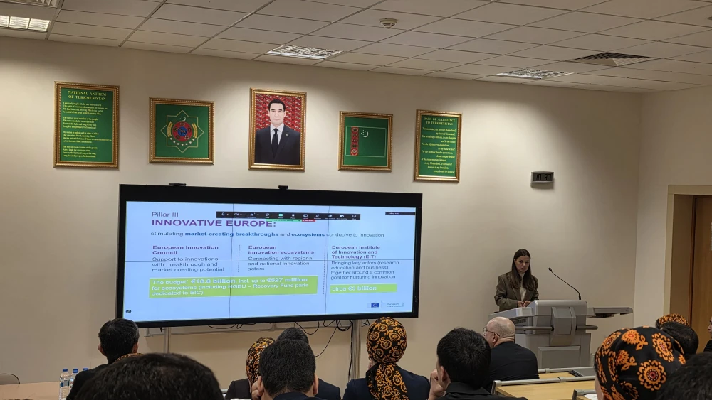 “Horizon Europe” maksatnamasy bilen bagly okuw seminary geçirildi