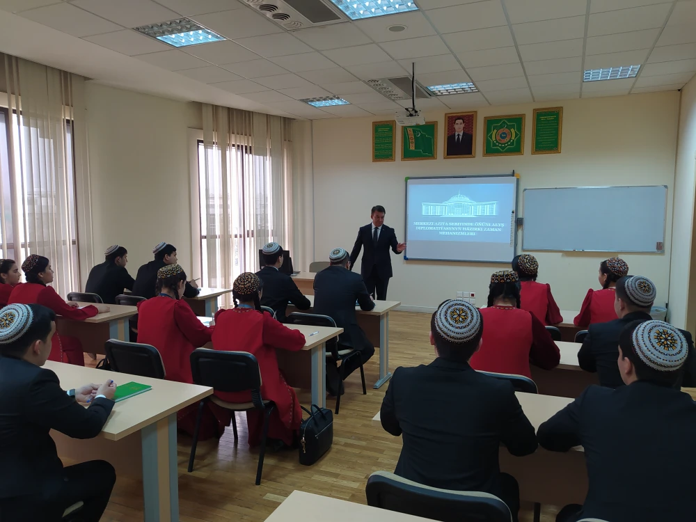 EFFECTIVE LESSON WITH THE COUNSELLOR