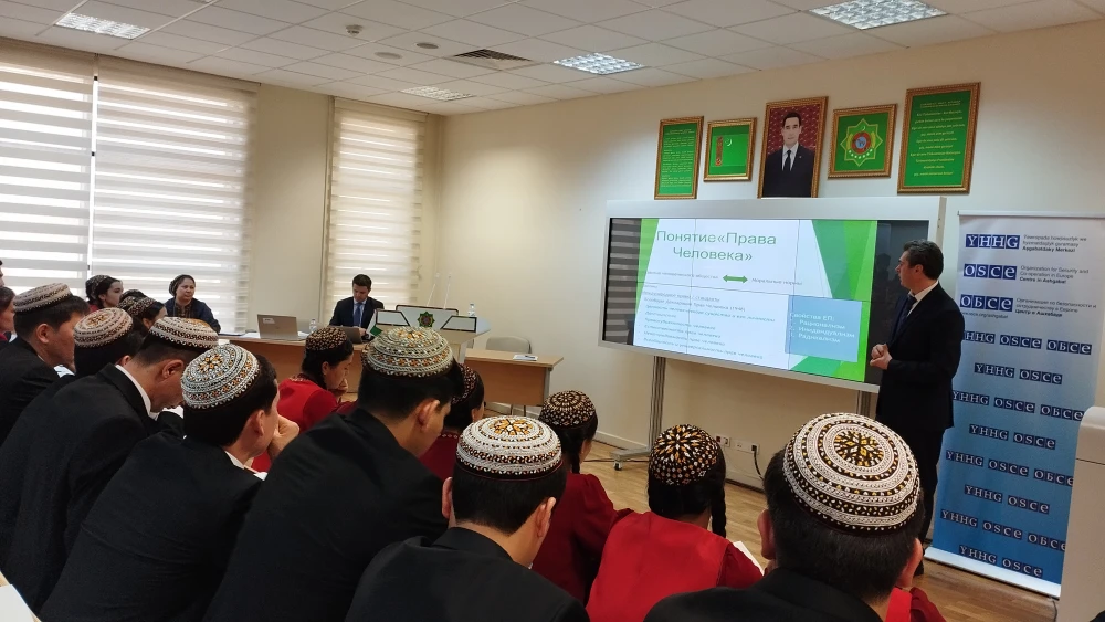 A seminar on human rights was held