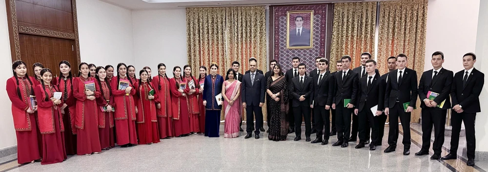 Hindistanyň ilçisi bilen duşuşyk geçirildi