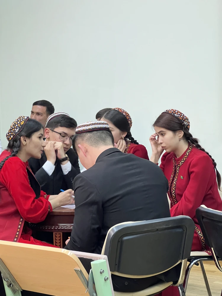 СОРЕВНОВАНИЕ СРЕДИ СТУДЕНТОВ ПО УГОЛОВНОМУ ПРАВУ