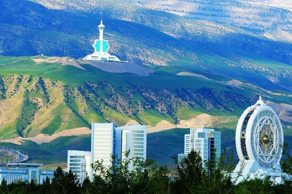 Aşgabat we Bişkek “dogan okaşan şäherler”