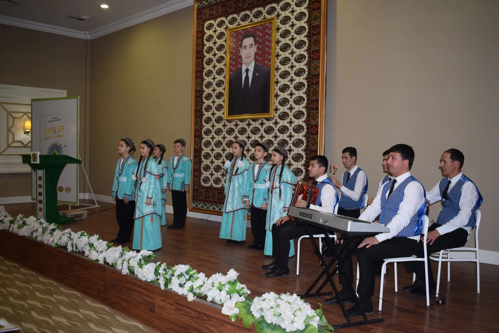 Türkmen zenanlarynyň maksatly işleri rowaçlanýar