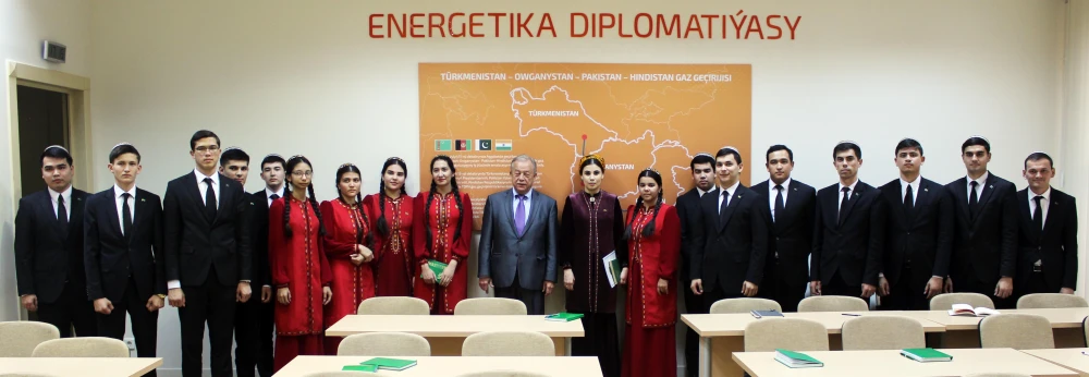 A course dedicated to the Transport and Logistics system