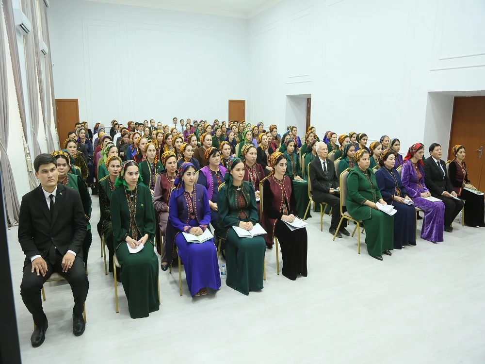 Methodological consultation “Main Directions of Further Improvement of Teaching Foreign Languages” surady